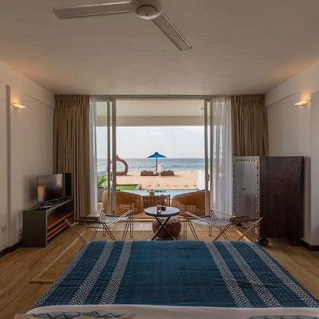The Beach House By Reveal Mirissa Bagian luar foto